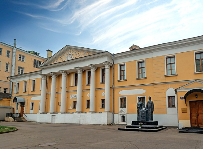Музей Рерихов вернется «домой»