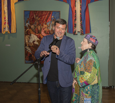 Заместитель генерального директора музея Илья Зайцев и советник директора Татьяна Метакса