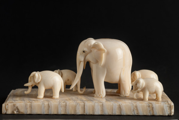 Скульптурная группа 